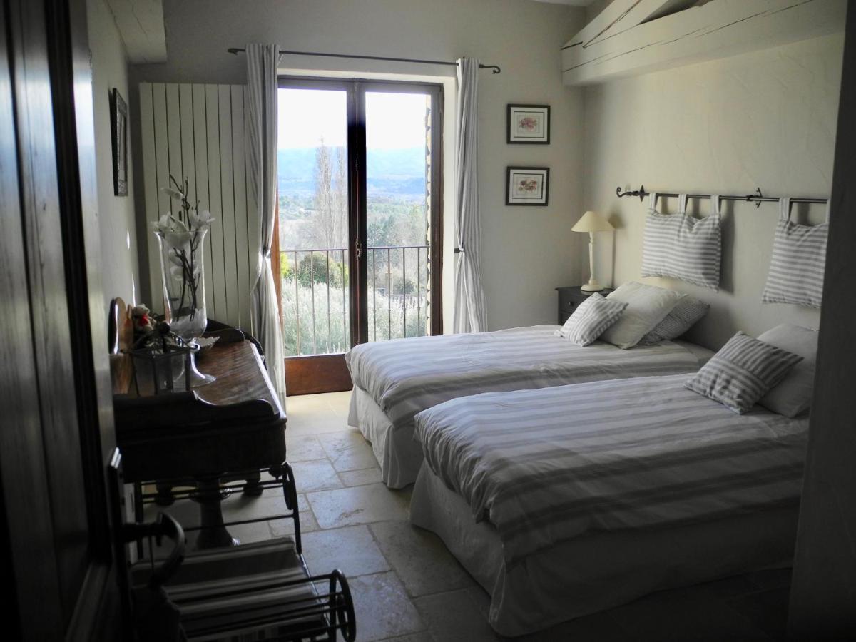 Bed and Breakfast Oustau De Piera Gordes Esterno foto
