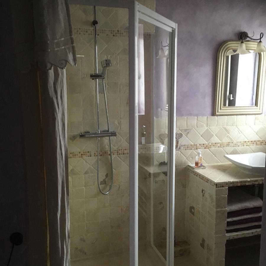 Bed and Breakfast Oustau De Piera Gordes Esterno foto