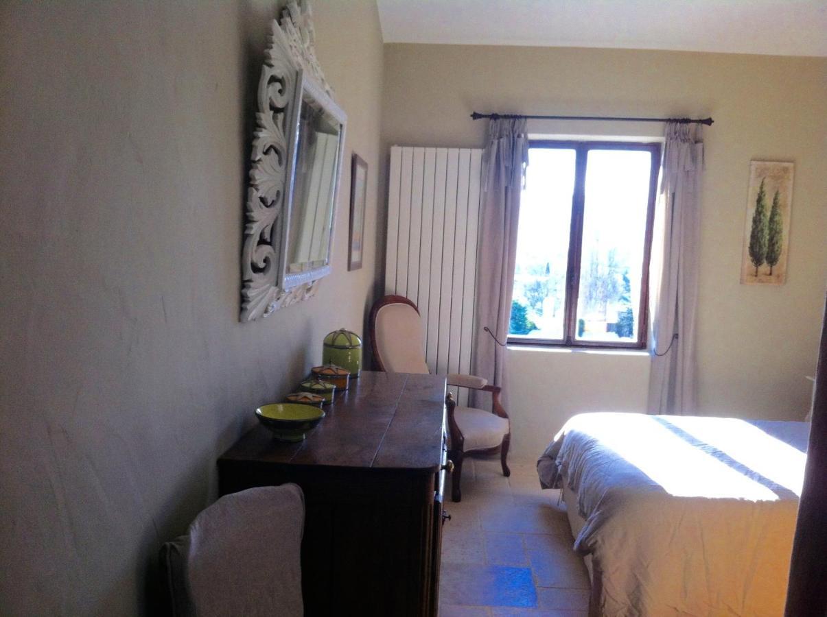 Bed and Breakfast Oustau De Piera Gordes Esterno foto