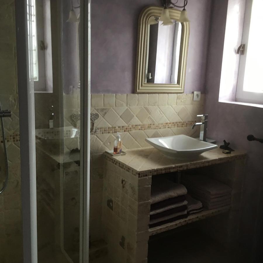 Bed and Breakfast Oustau De Piera Gordes Esterno foto