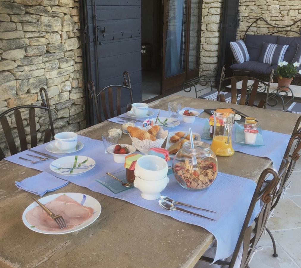 Bed and Breakfast Oustau De Piera Gordes Esterno foto